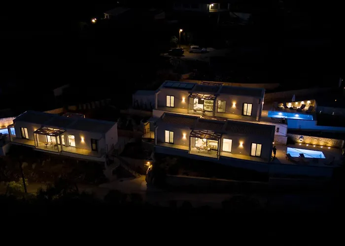 Nissaki Villa *