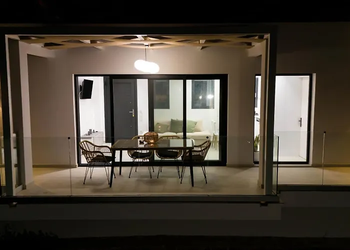 Nissaki Villa *
